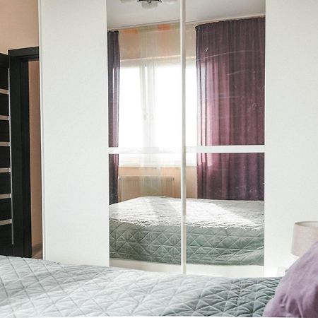 M&M Apartment Oradea Bagian luar foto