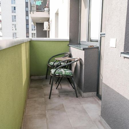 M&M Apartment Oradea Bagian luar foto