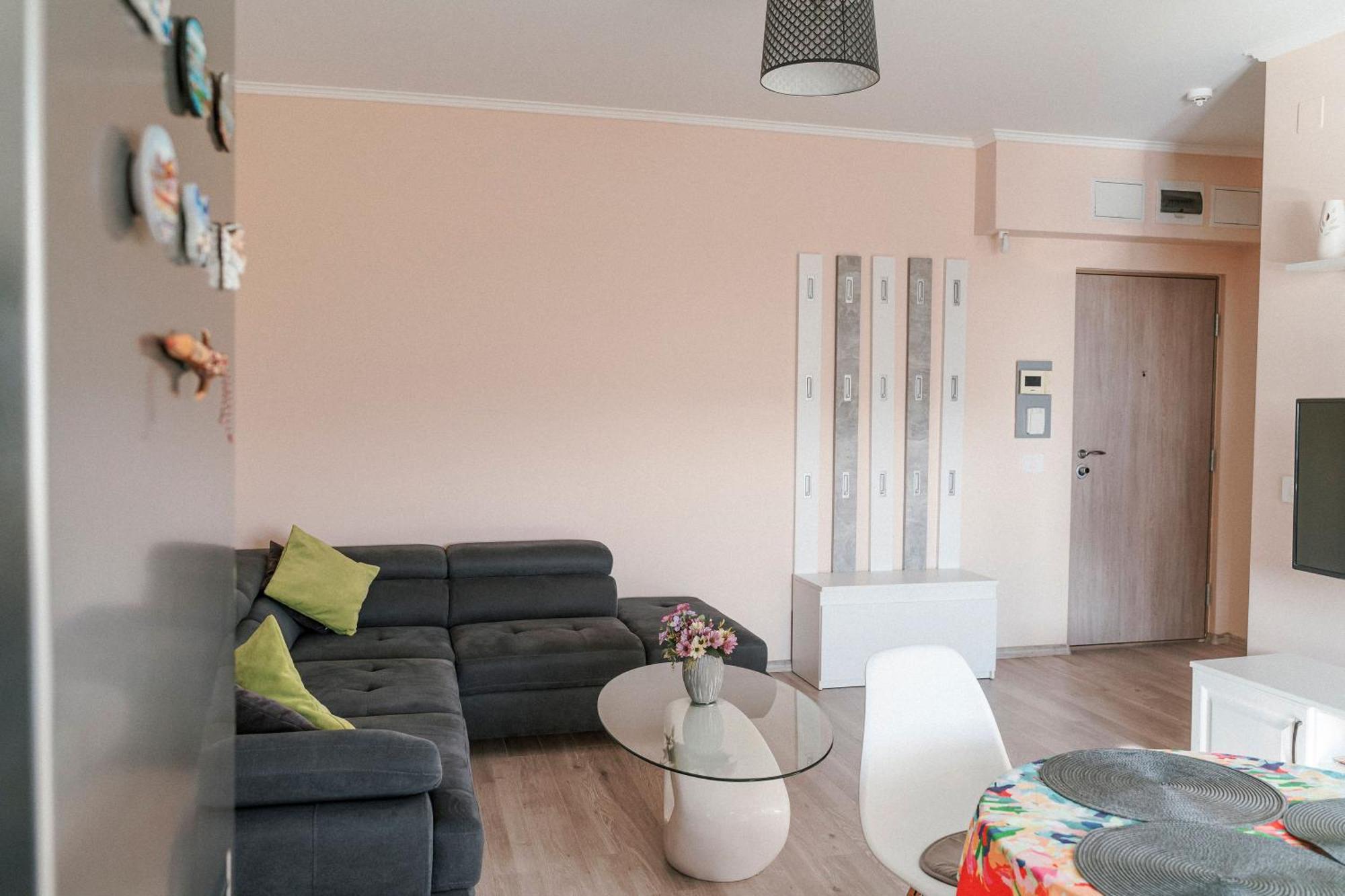M&M Apartment Oradea Bagian luar foto
