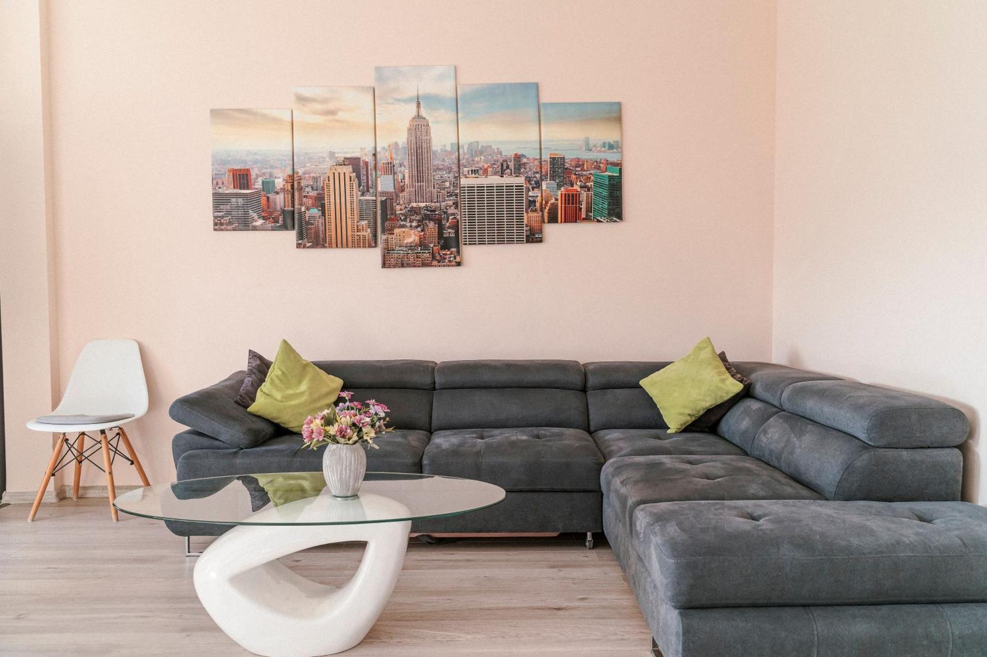 M&M Apartment Oradea Bagian luar foto